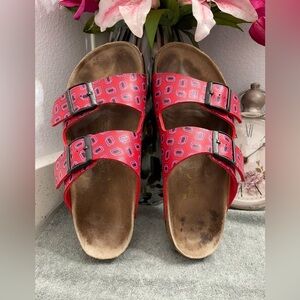 Papillio Birkenstock Women’s Red & Pink Patterned Birkenstocks Sz 9